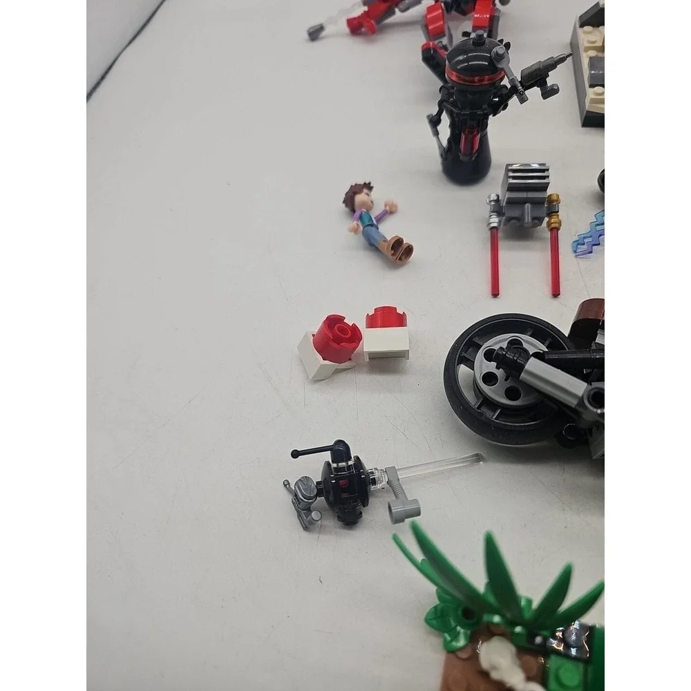 Huge Lego Lot Partial Sets Full Sets‎ Mini Figs Dinosaur Jeep Pizza Booklets
